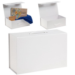 Коробка-кейс с магнитной крышкой из переплетного картона, кашированного дизайнерской бумагой