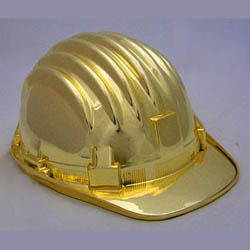 Каска в натуральную величину, покрытие - золото 999 пробы, Италия, золотистый